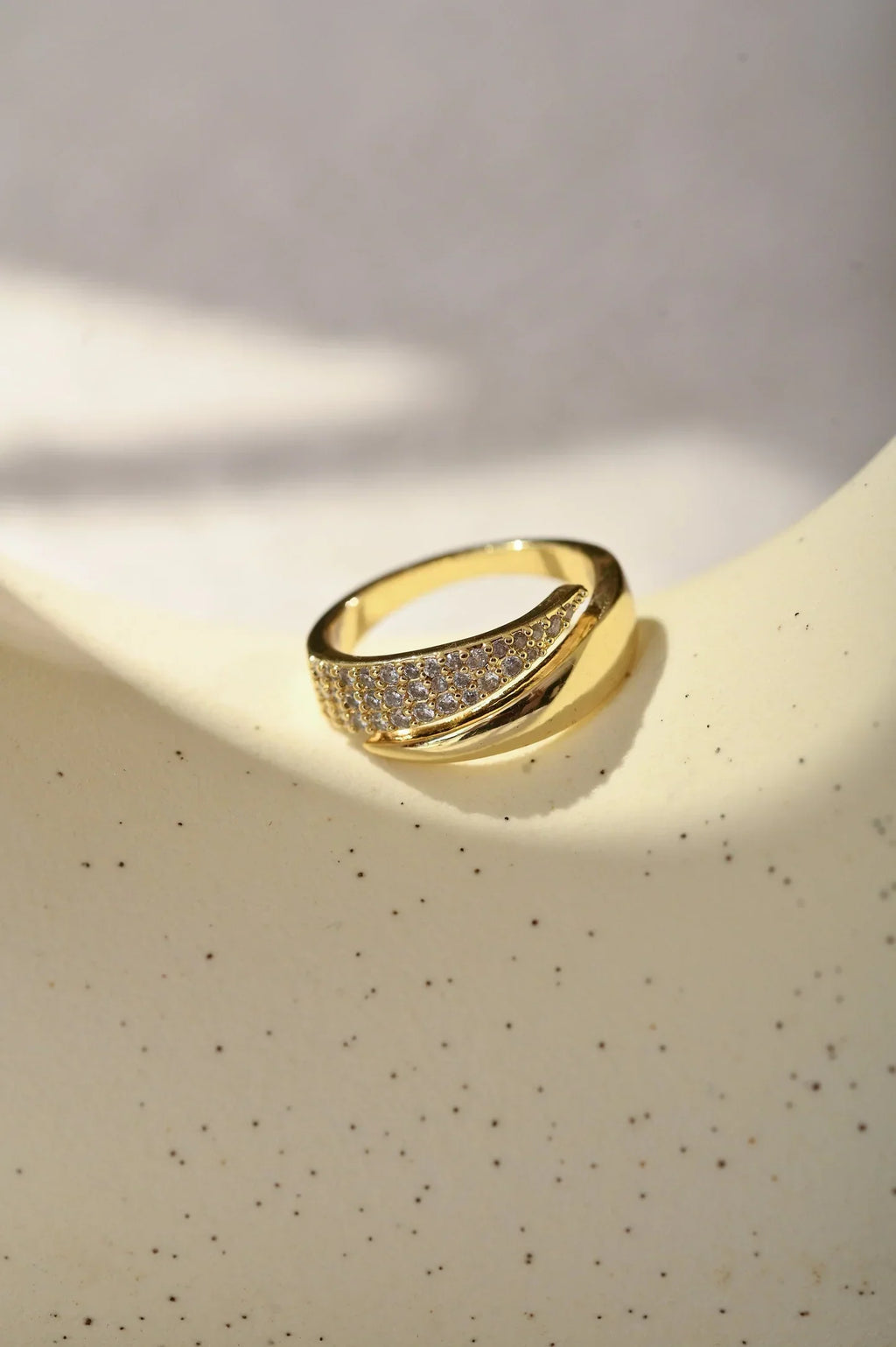 Maison-Lorie™ | Élégante bague avec pierres scintillantes - Maison-Lorie