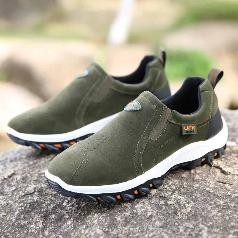 2025 nouvelles chaussures de sport décontractées pour hommes pour la marche en plein air, chaussures légères, à la mode et confortables, taille 38-50 Plus
